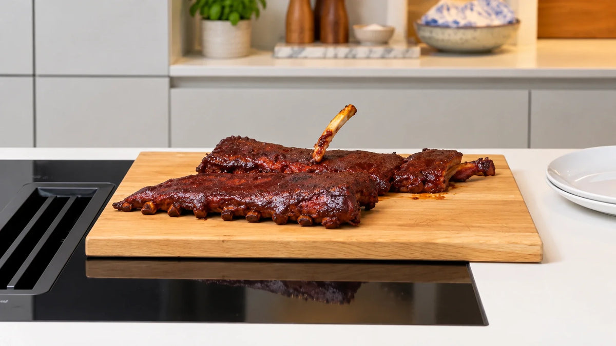 Fall-off-the-Bone Rippchen mit glänzender BBQ-Glasur